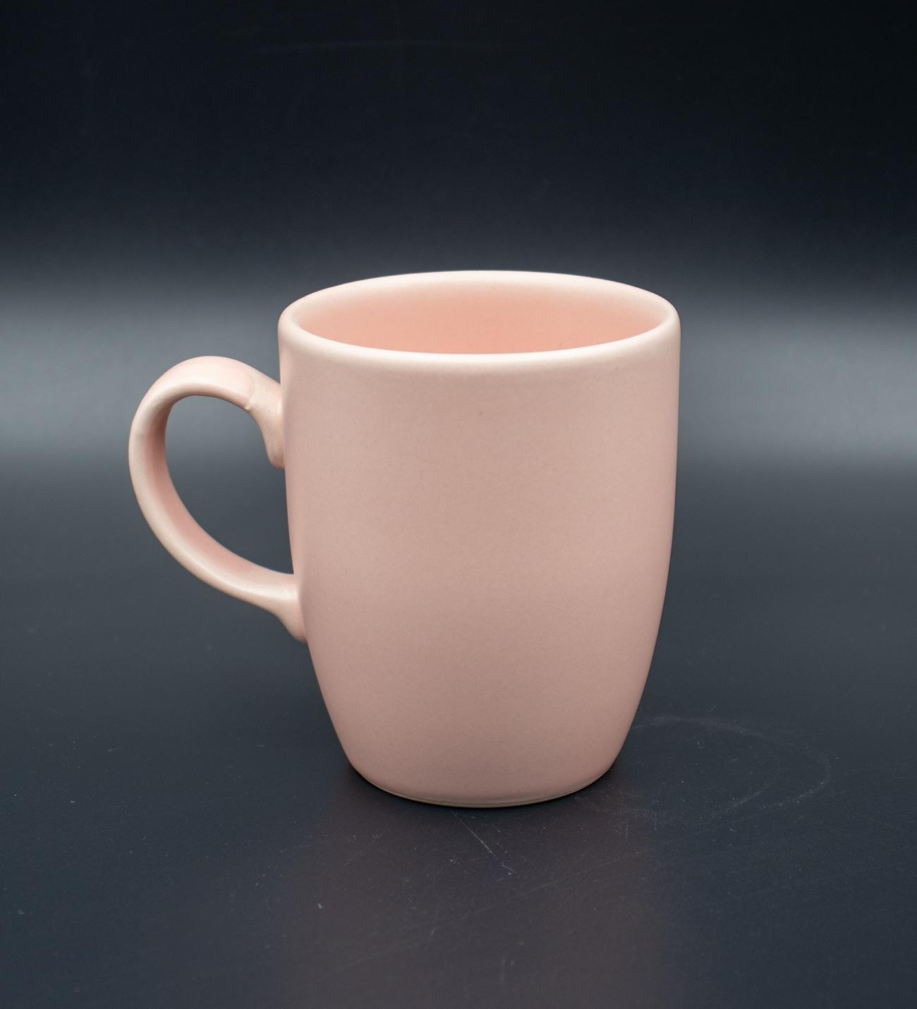 Pembe%20Kupa%20&%20Siyah%20French%20Press%20&%20Kokulu%20Mum%20&%20Kahve%20&%20Tebrik%20Kartı%20Hediye%20Seti