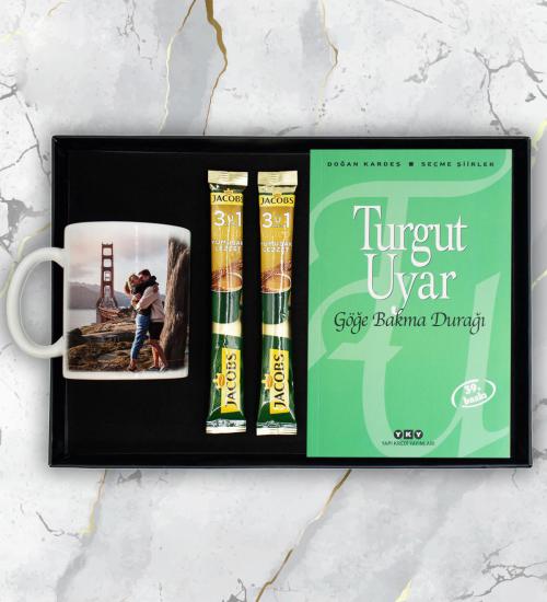 Turgut Uyar Göğe Bakma Durağı Kitap&Kişiye Özel Kupa ve Kahve Hediye Seti
