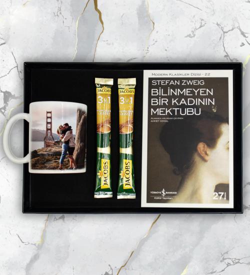 Bilinmeyen Bir Kadının Mektubu Kitap ve Kişiye Özel Kupa ve Kahve Hediye Seti