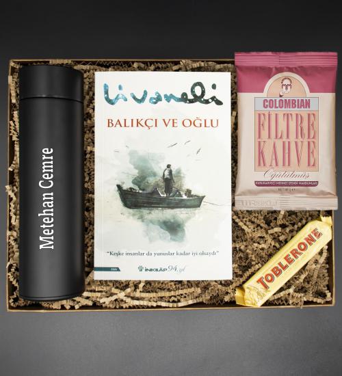 Siyah Dereceli Termos, Filtre Kahve, Toblerone ve Balıkçı Ve Oğlu