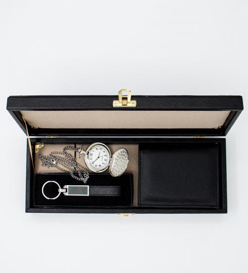 Kutuda Kişiselleştirilebilir Cep Saati, Cüzdan ve Anahtarlık