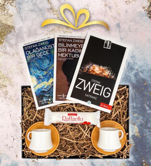İkili Beyaz Fincan & Raffaello & Stefan Zweig Kitaplı Hediye Seti