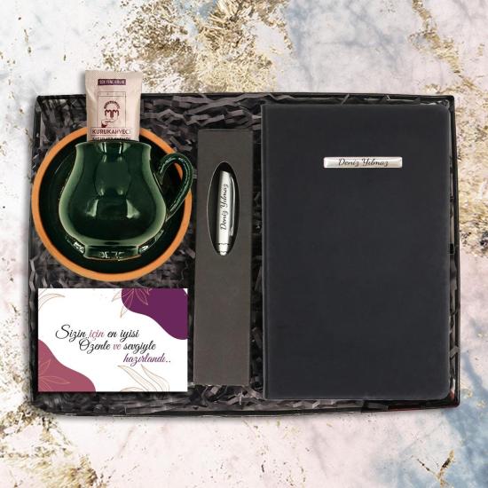 Yeşil Toprak Fincan & Kahve & Kişiye Özel Kalem & Defter & Tebrik Kartı Hediye Seti