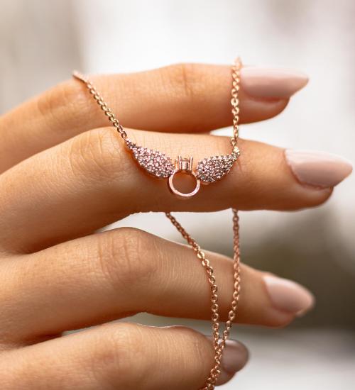 Rose Renk Zirkon Taşlı Melek Kanat Tek Taş Yüzük Kolye